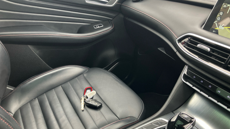 MG Hs 1.5 T-GDI PHEV Exclusive 5dr Auto Hatchback